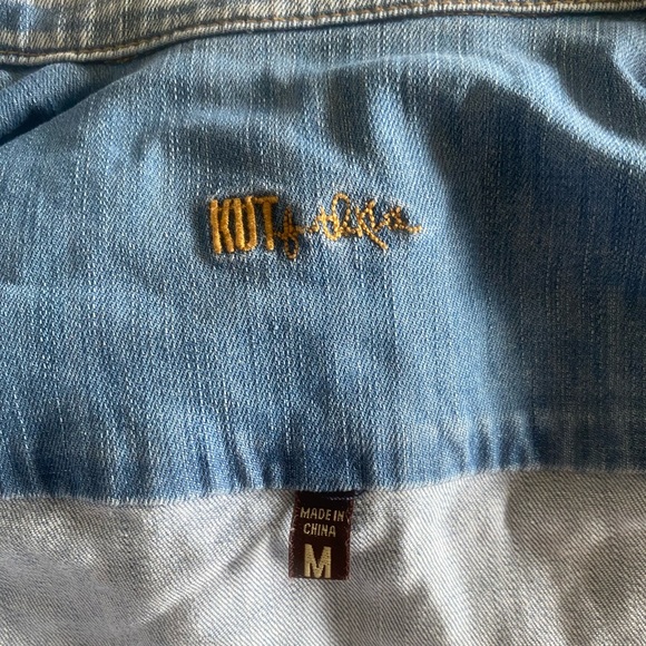 Kut from the Kloth Amelia Denim Light Distressed Jacket - Picture 7 of 9